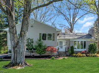 42 Crest Dr, Bernards Twp., NJ 07920