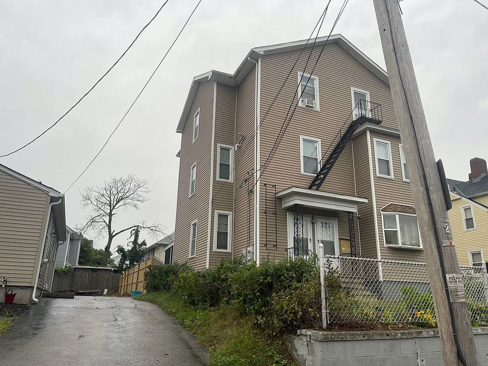 2nd image of 16 Dudley St