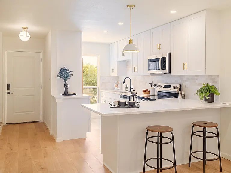 3802 Southway Dr #101 — Photo 1