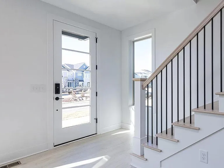 274 Wendover Pkwy — Photo 2