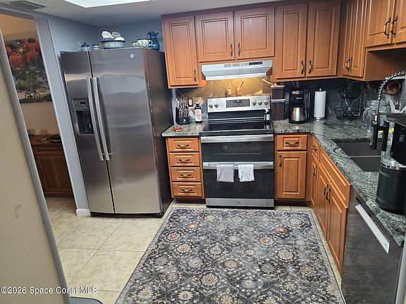 2nd image of 1033 Ashley Ave