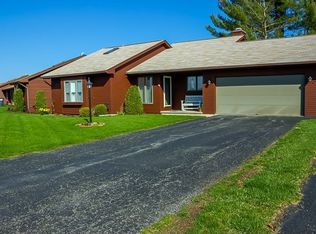 175 Country Club Ln, Fort Johnson, NY 12070