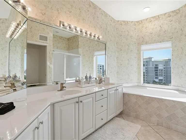 4183 Bay Beach Ln #3P1 — Photo 26