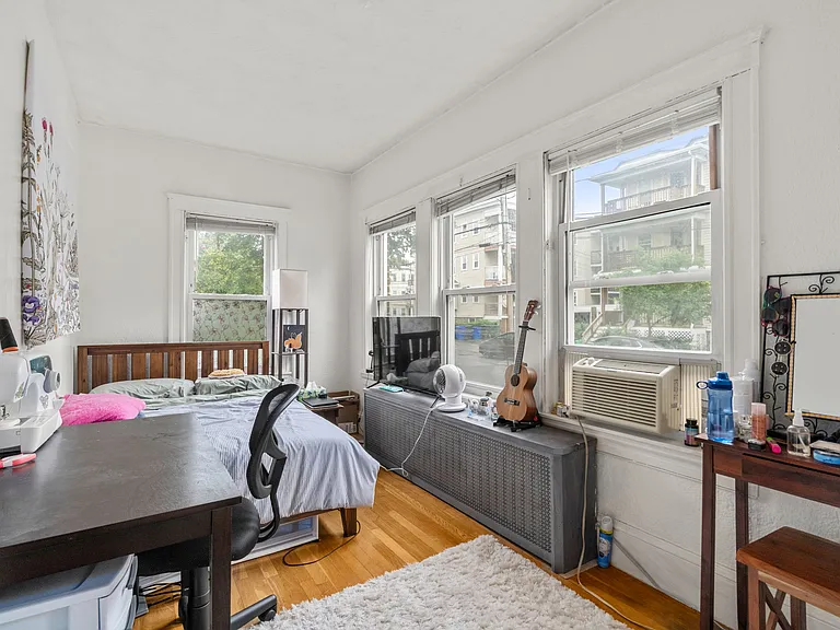 78 Euston Rd #1 — Photo 14
