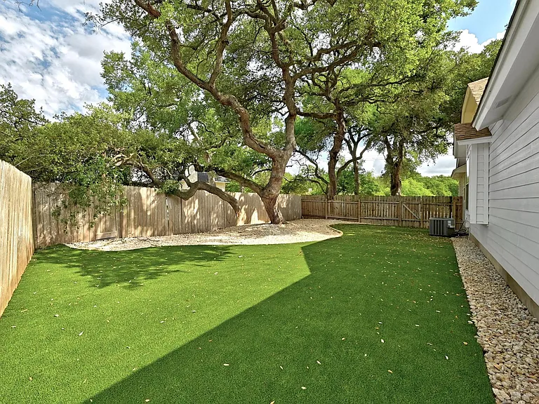 5807 Convict Hill Rd — Photo 27