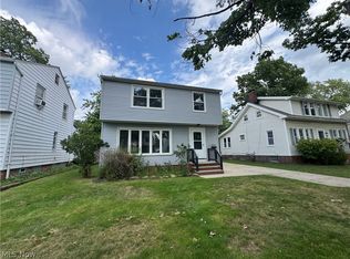4029 Hinsdale Rd, South Euclid, OH 44121