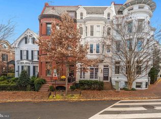 1698 31st St NW, Washington, DC 20007