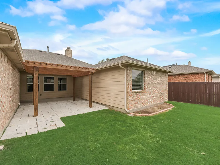 1077 Hampton Bay Dr — Photo 25