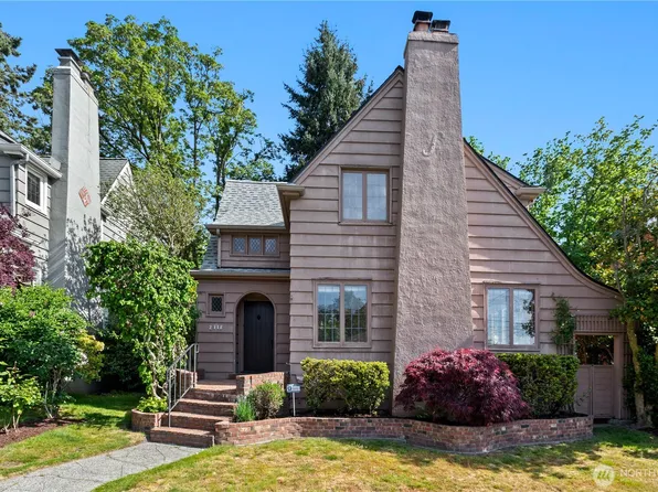 2118 NE Park Road, Seattle, WA 98105