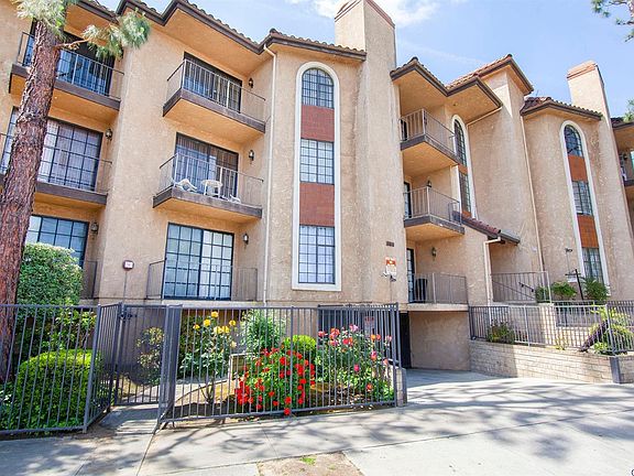 2nd image of 18600 Clark St Unit 204