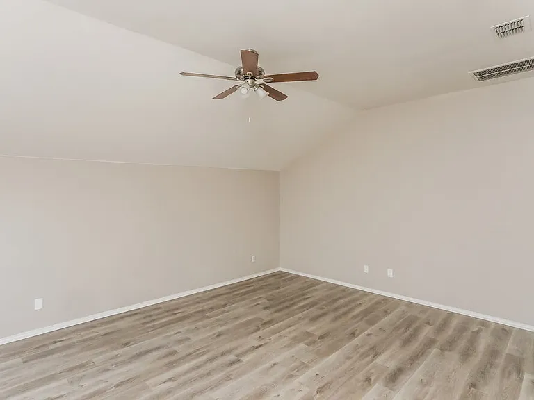 226 Arabian Rd — Photo 10