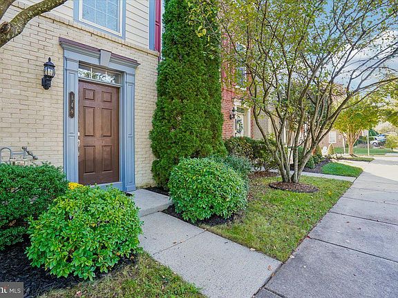 2nd image of 149 Great Laurel Sq SE