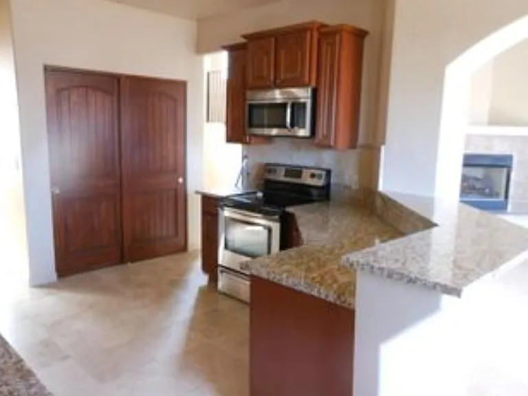 410 Mirada Ct — Photo 2