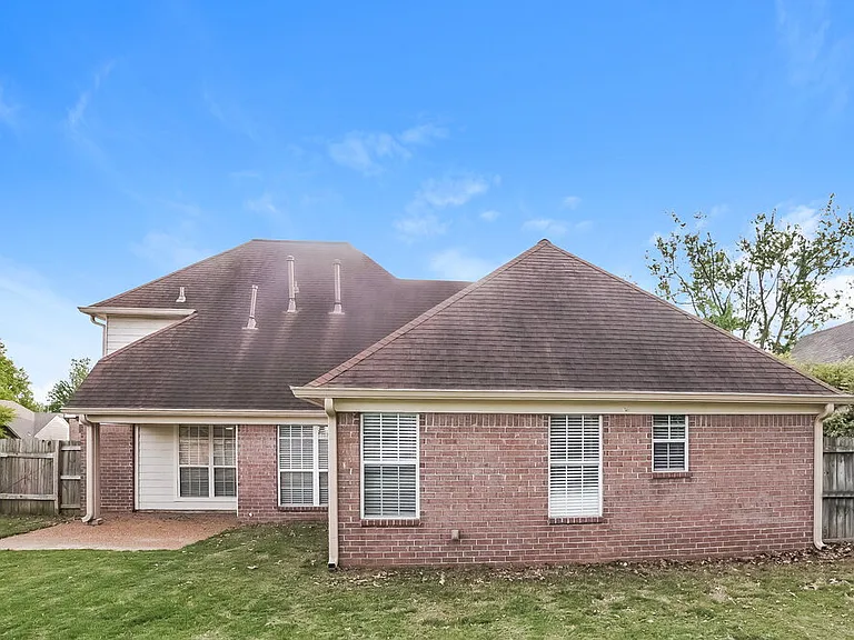 7370 Wendy Way — Photo 17