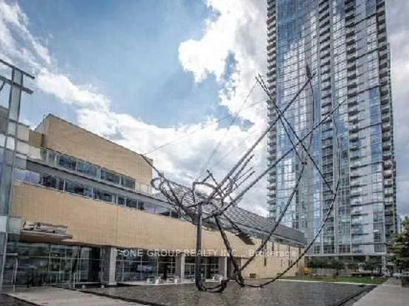 35 Mariner Ter, Toronto, ON