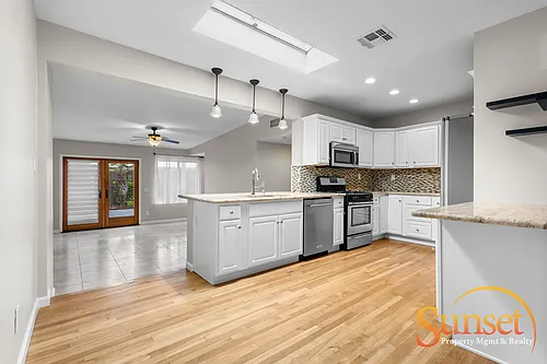 4256 Napier St Photo 1