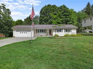 6697 Pinehurst Dr, Boston, NY 14025