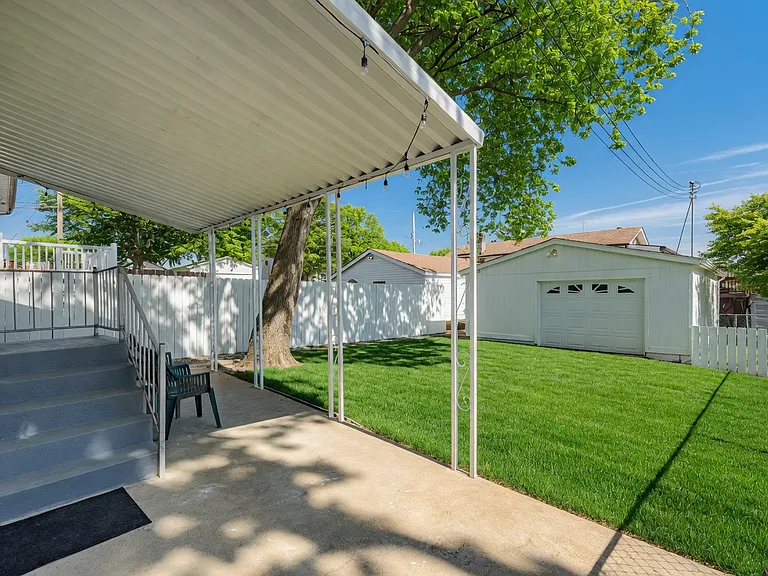 1304 Dammert Ave — Photo 25