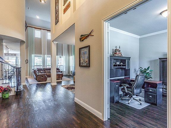 2nd image of 9740 Blanco Dr