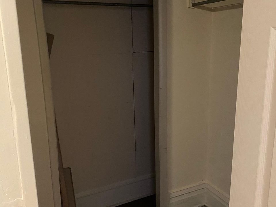 1st image of 1740 Doulton Ave #1740