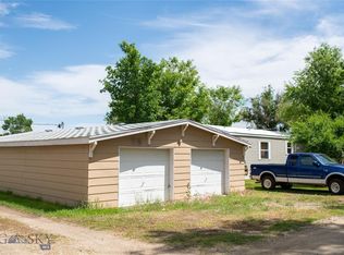 221 Broadway St, Willow Creek, MT 59760