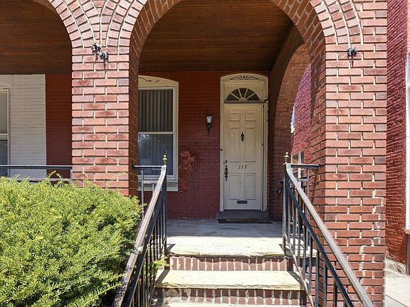 2nd image of 117 W Douglass St