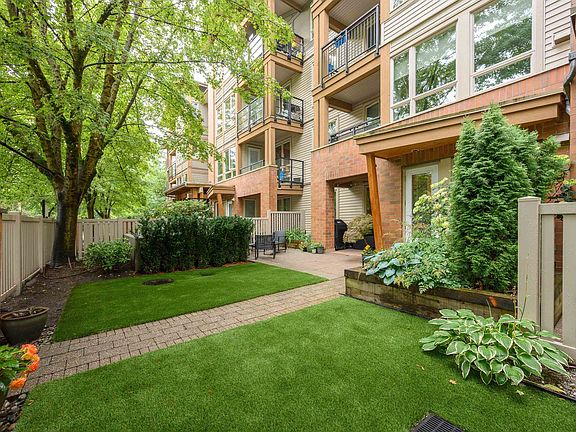 2nd image of 2601 Whiteley Ct #112