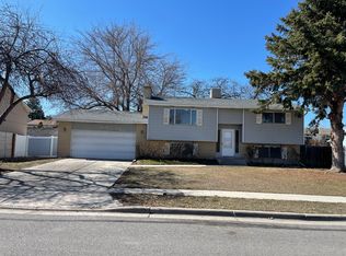 5272 S Skeeswood Dr W, Salt Lake City, UT 84129