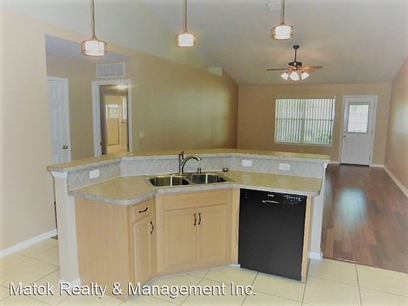 3rd image of 70 Pheasant Dr