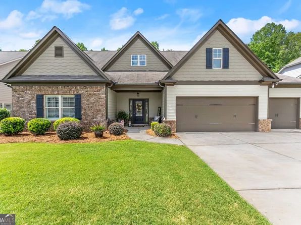 198 Morris Creek Dr, Hoschton, GA 30548