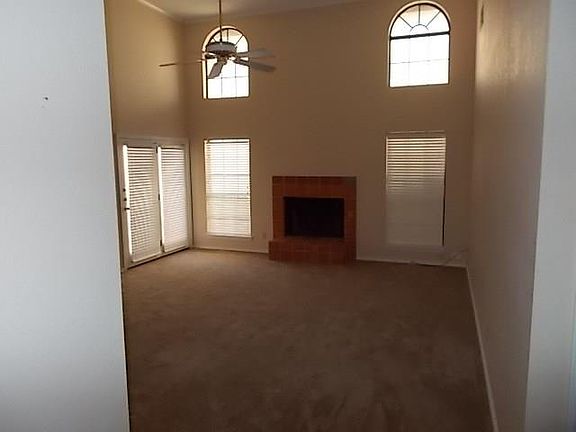 3rd image of 15 Tamarisk Cir