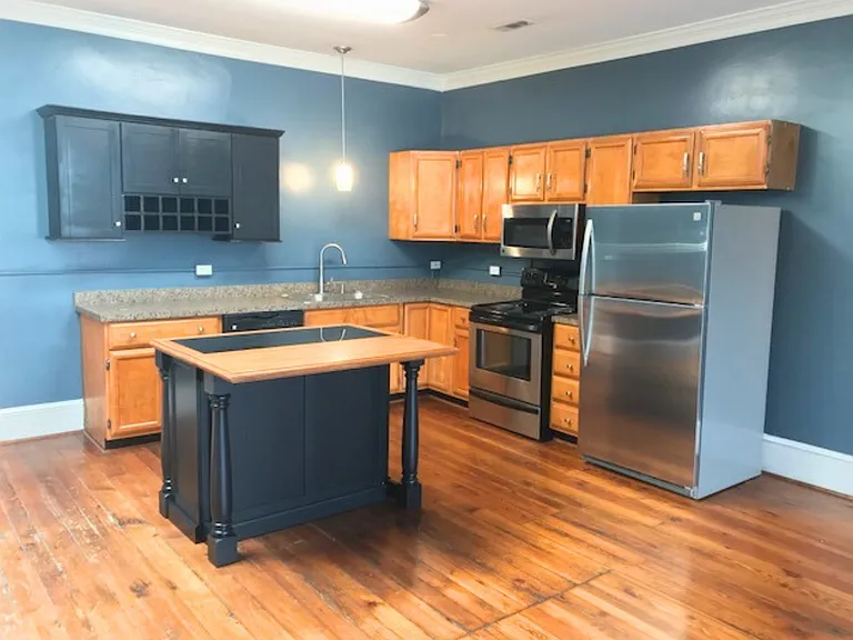 1208 Main St #3 — Photo 14