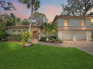 4533 Friar Tuck Ln, Sarasota, FL 34232