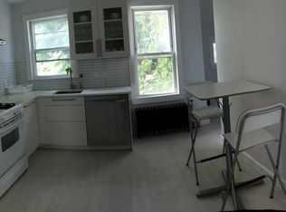 65 Alpine St, Somerville, MA 02144