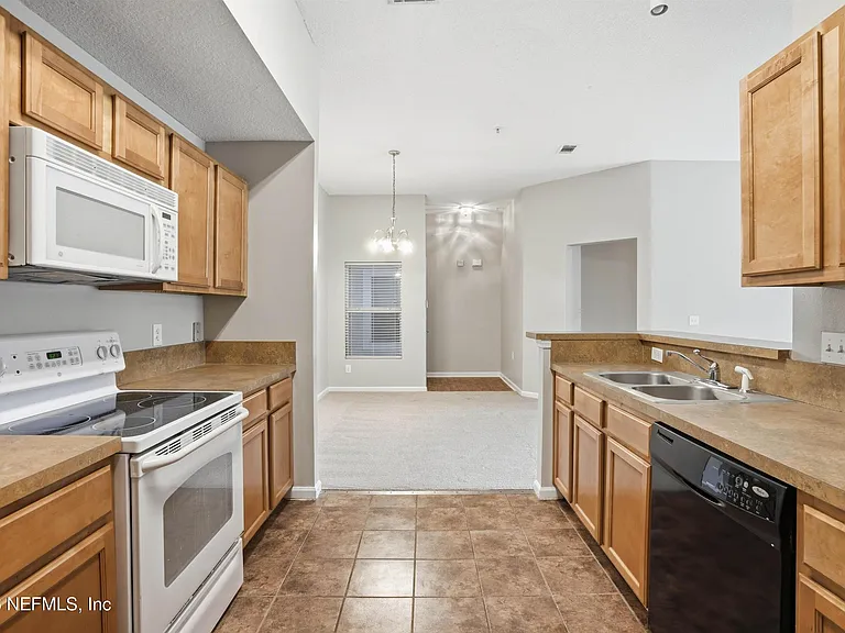 5150 Playpen Dr #4 — Photo 9