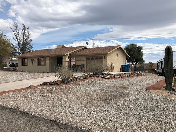 2nd image of 3320 Dolphin Dr