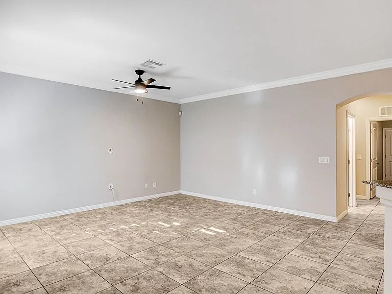 9634 Volk Ave — Photo 5
