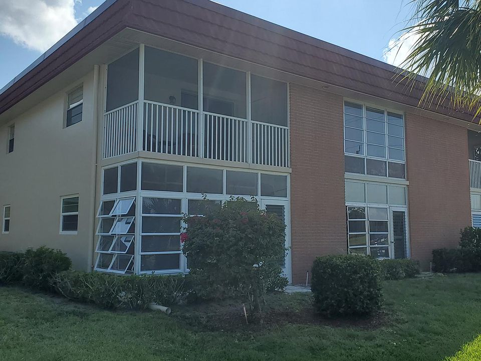 1st image of 104 Royal Oak Dr APT 204