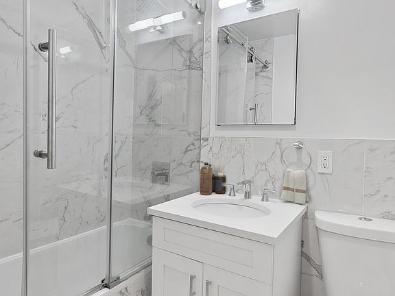 4th image of 286 5th Ave APT 1E