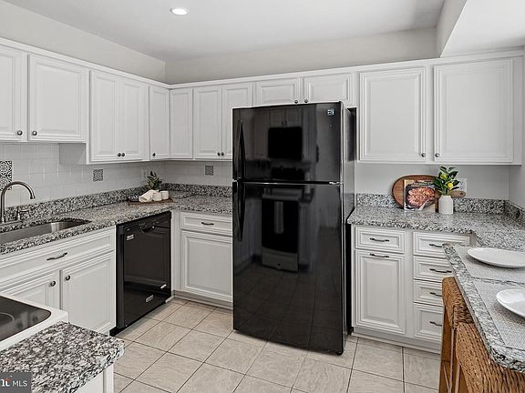 5th image of 1575 Alcova Dr