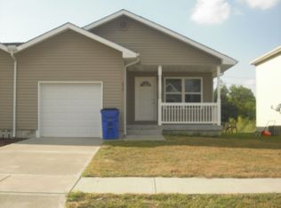 834 Whitetail Ct, Junction City, KS 66441