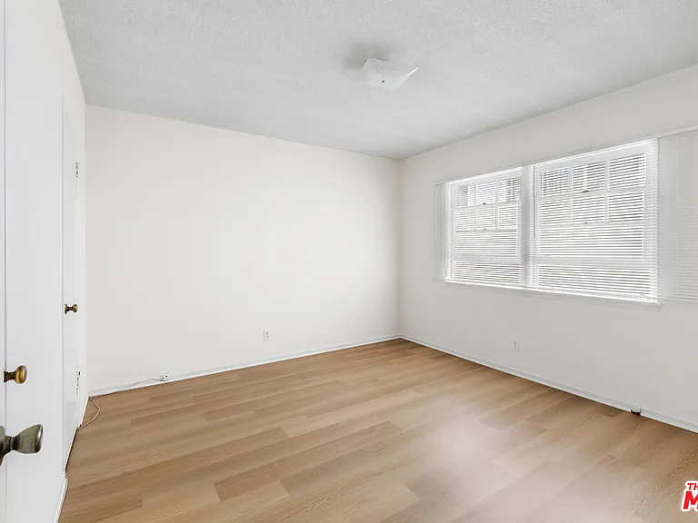 1235 10th St #9 — Photo 6