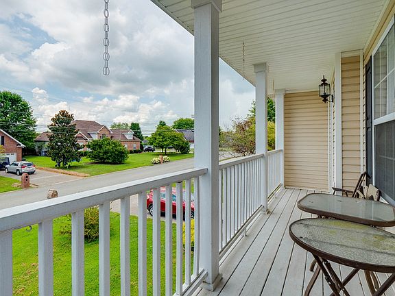 3rd image of 1232 Wentworth Dr