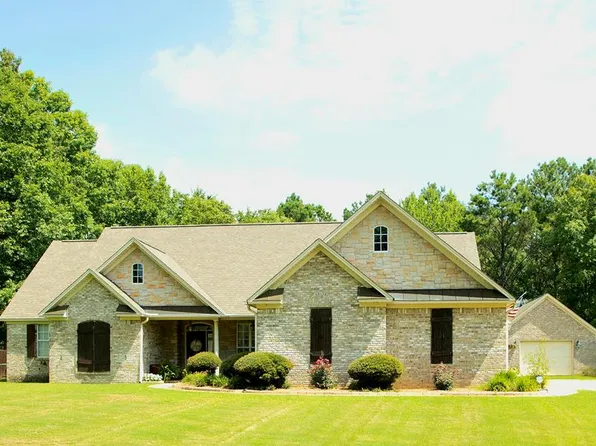 124 Lake Point Dr, Saltillo, MS 38866