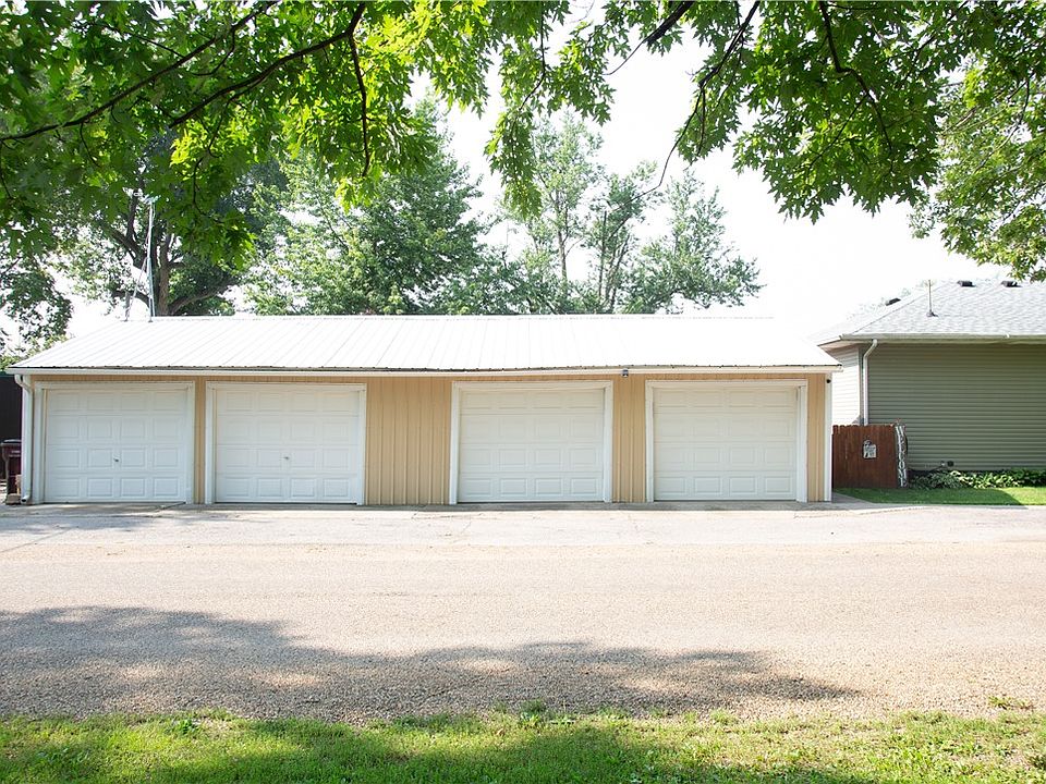 302 Merrill St, Bussey, IA 50044 Zillow