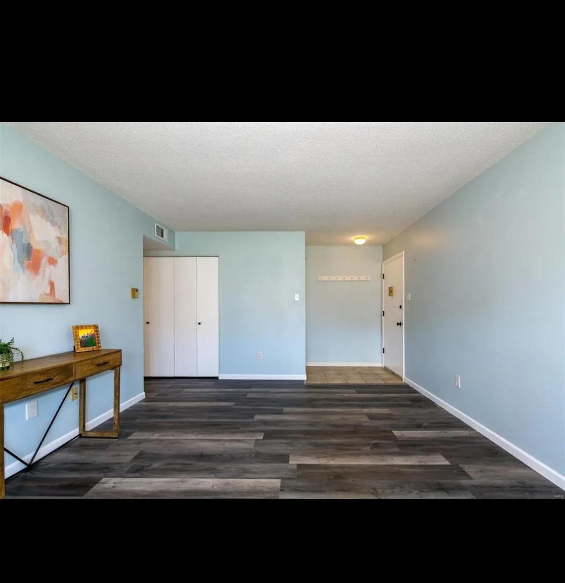 2 bed, 886 sqft, $1,200 — Photo 3