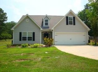 63 Woodside Dr, Newnan, GA 30263