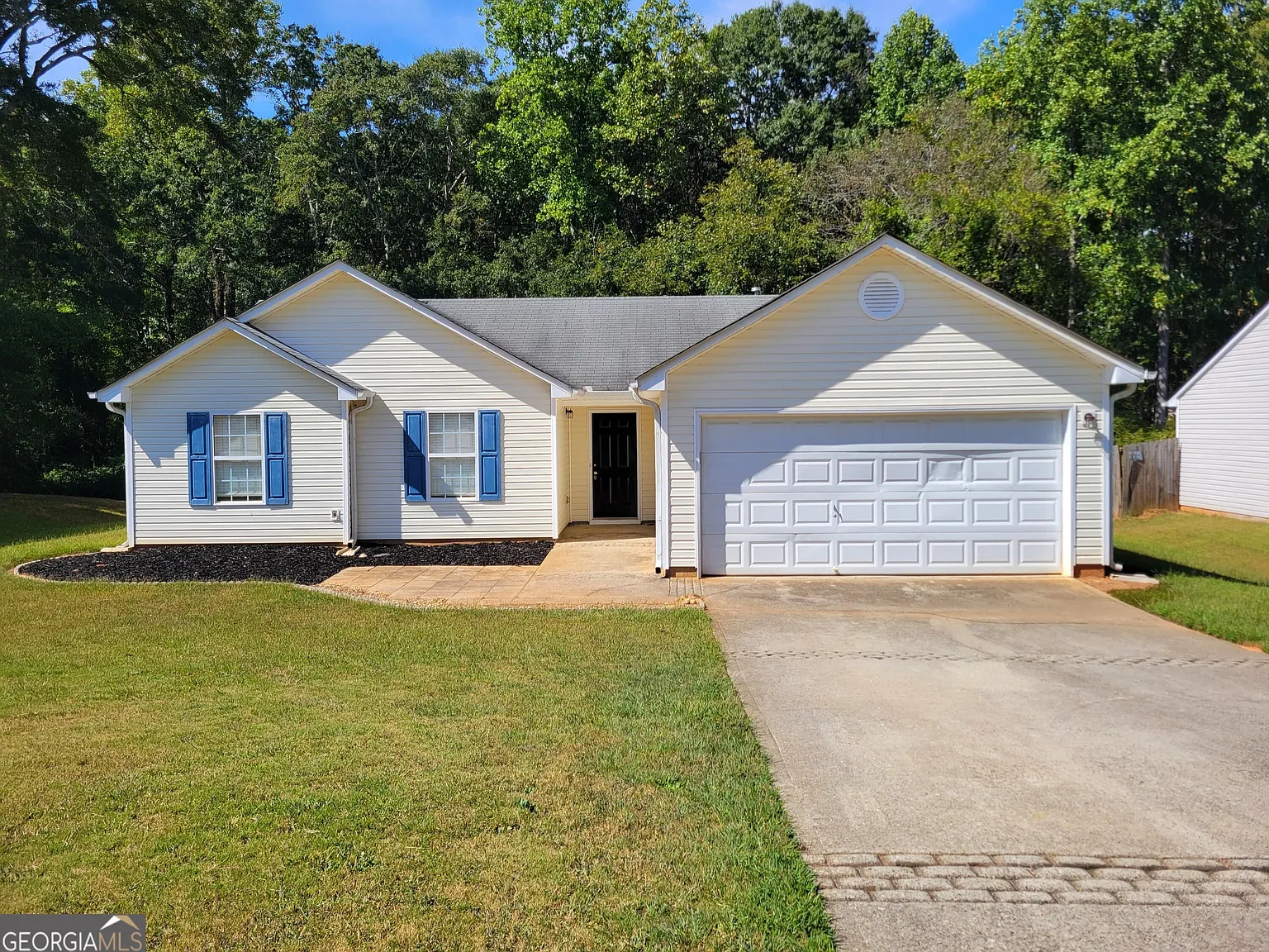 3 bed, 2.0 bath, 1275 sqft, $1,795 — Photo 1