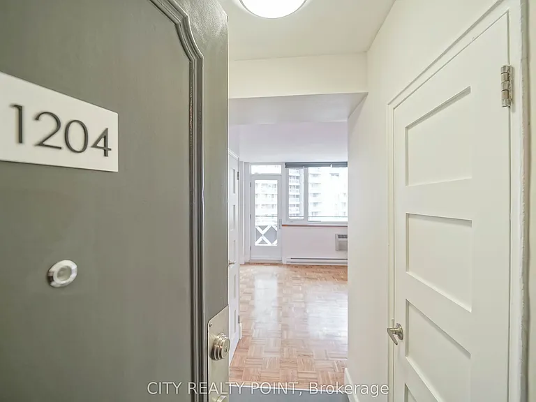 55 Isabella St #1204 — Photo 2