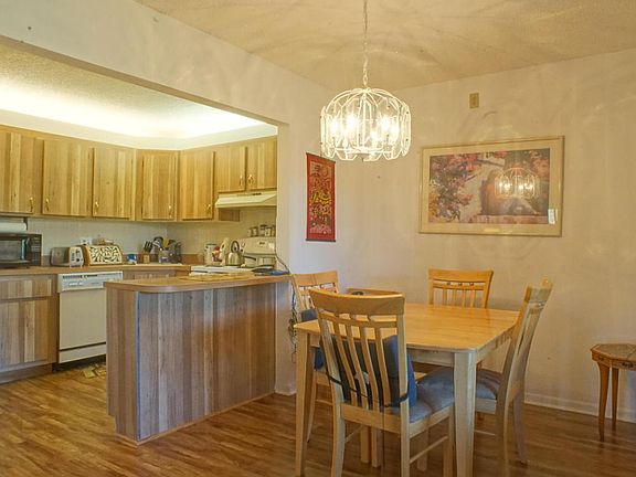 5th image of 318 Knotty Pine Cir APT C-2